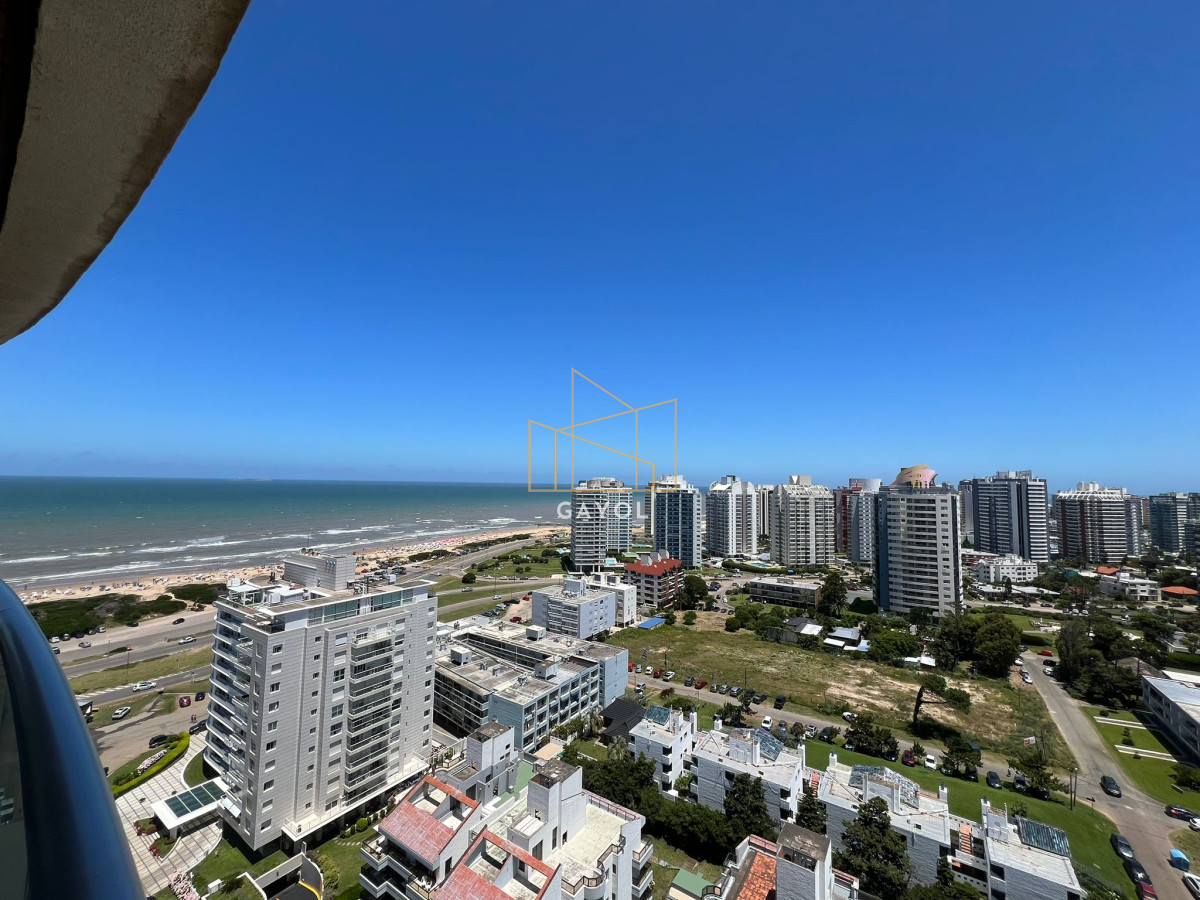 Apartamento ID.1254 - Apartamento en venta de 2 dormitorios en Playa brava , Punta del este 