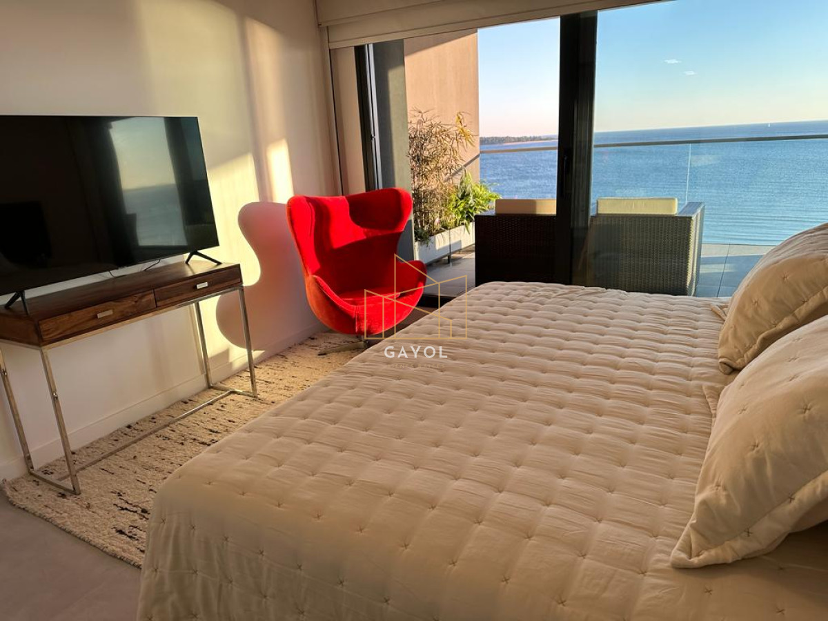 Apartamento ID.484 - Mansa frente al mar parada 18 calidad premium