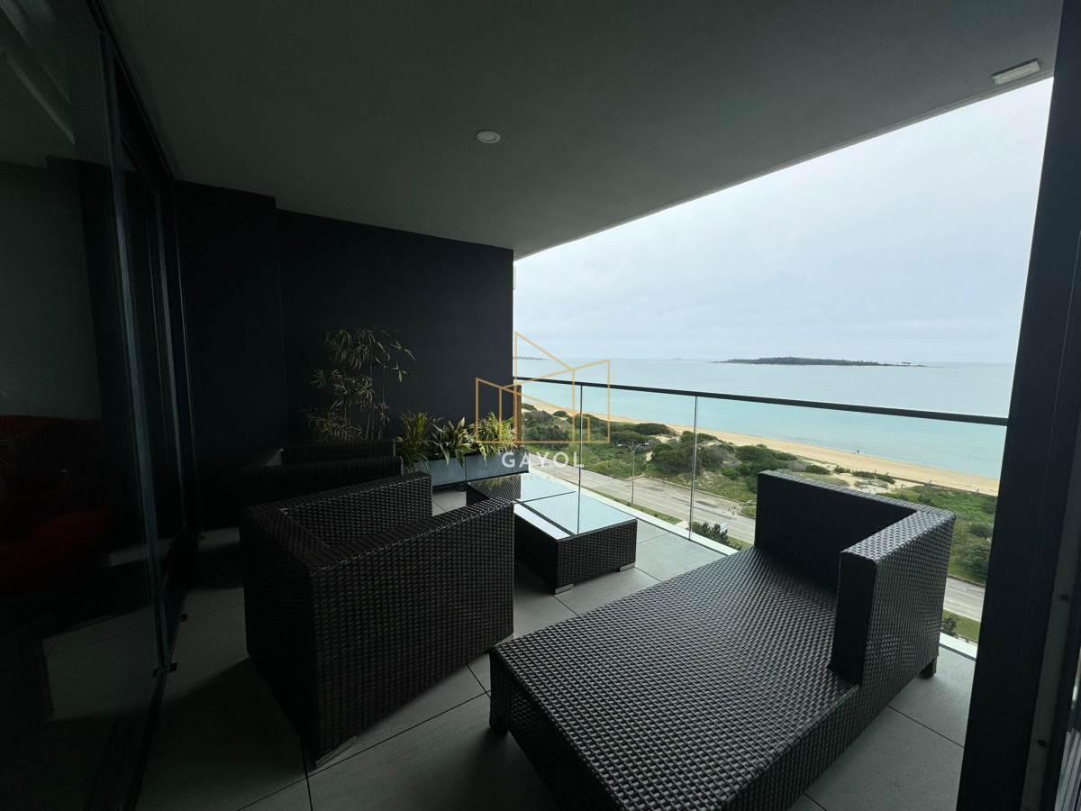 Apartamento ID.484 - Mansa frente al mar parada 18 calidad premium