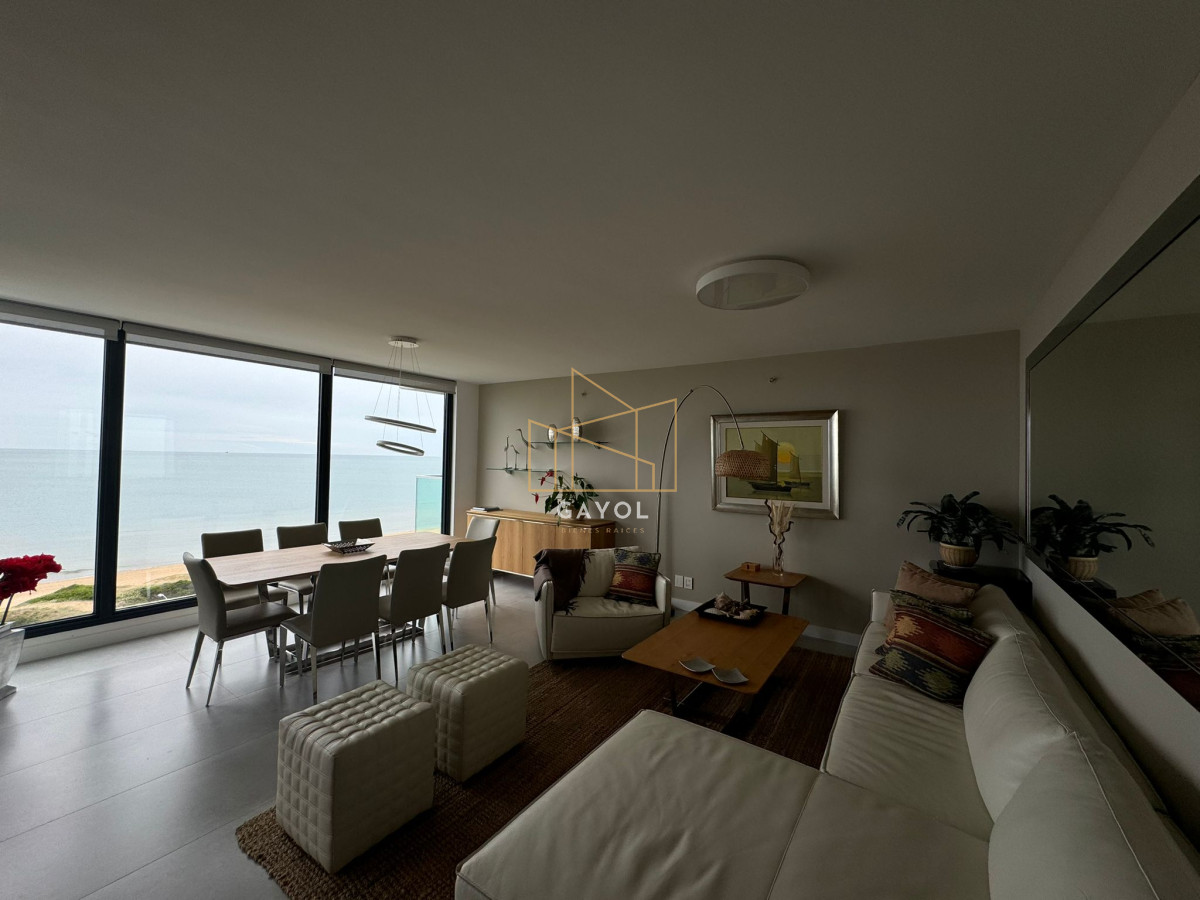 Apartamento ID.484 - Mansa frente al mar parada 18 calidad premium
