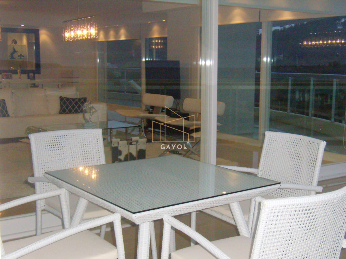 Apartamento ID.483 - Apartamento en Mansa, 3 dormitorios *