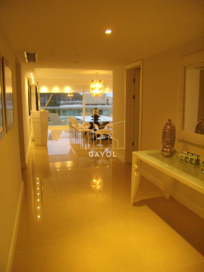 Apartamento ID.483 - Apartamento en Mansa, 3 dormitorios *