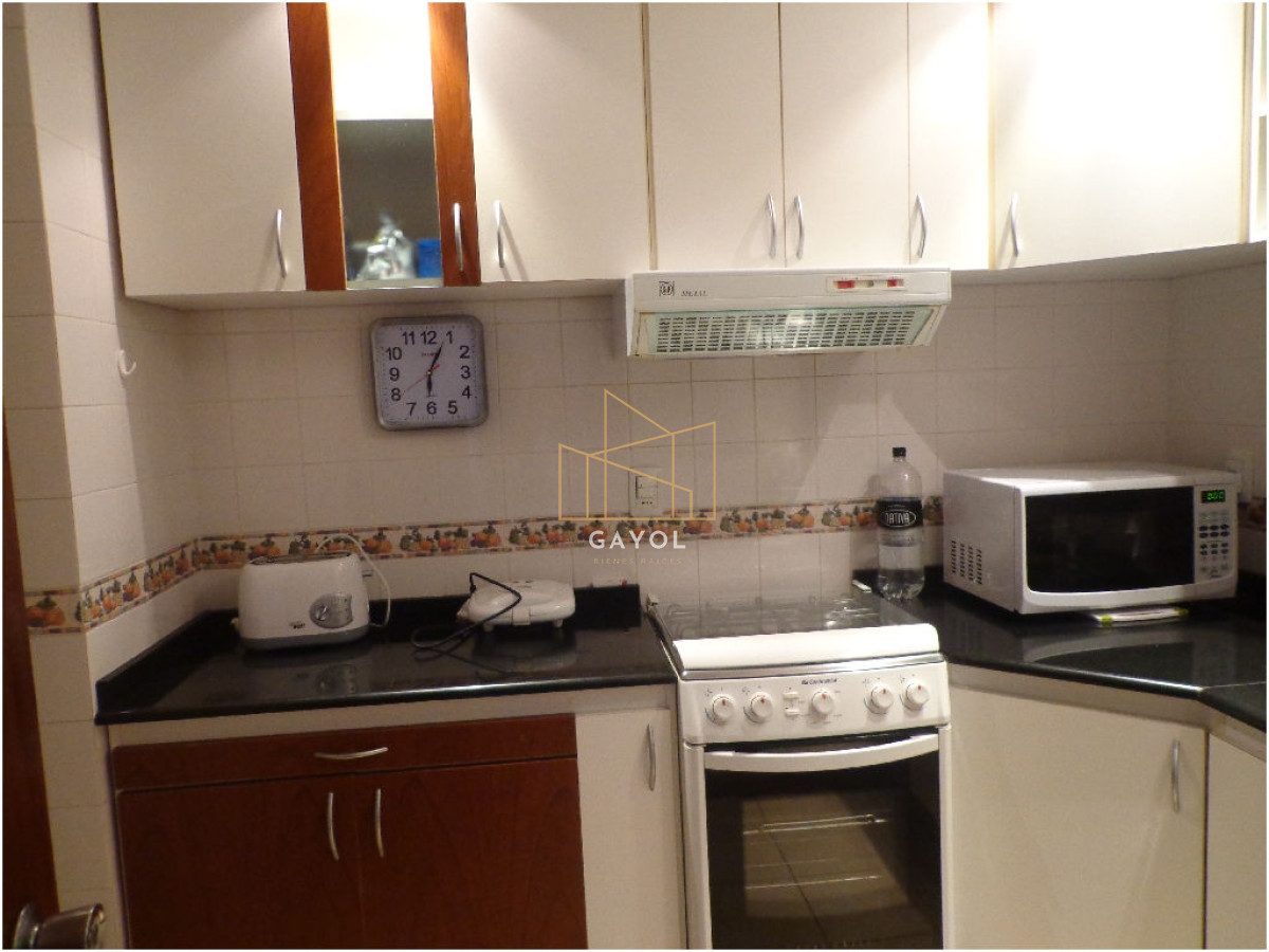 Apartamento ID.1305 - Apartamento en Venta de 3 dormitorios  en el puerto de Punta del este 