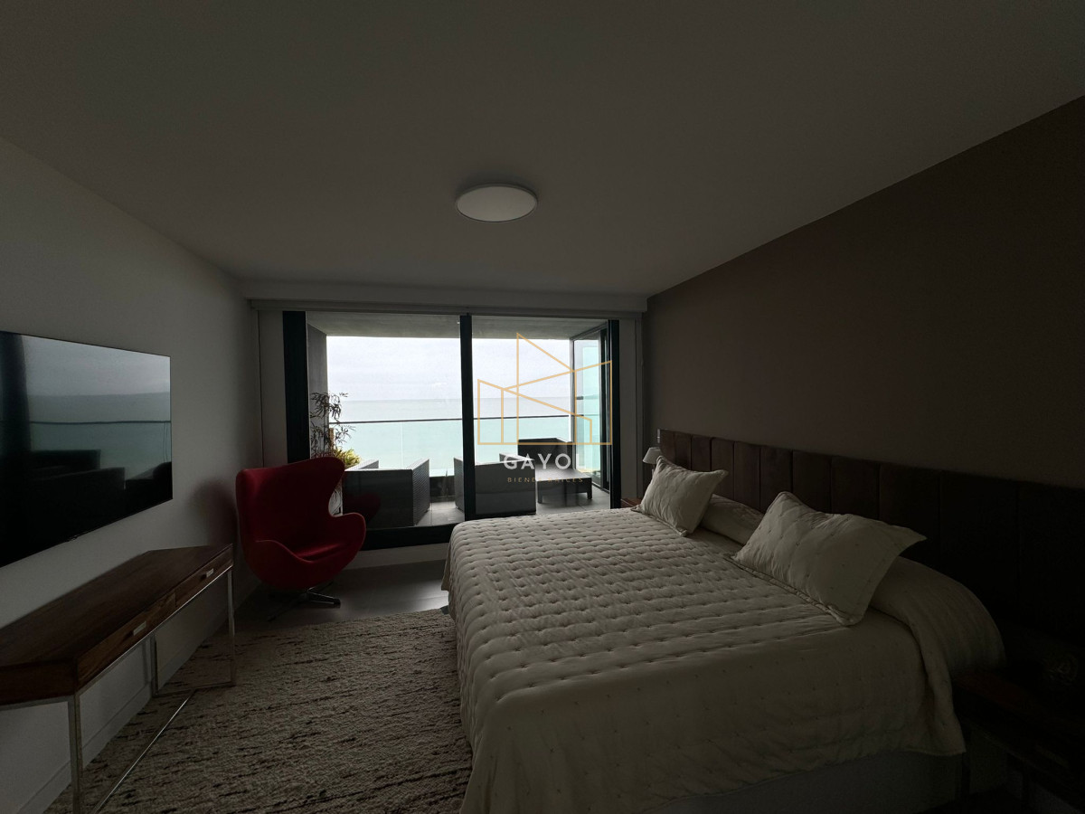 Apartamento ID.484 - Mansa frente al mar parada 18 calidad premium