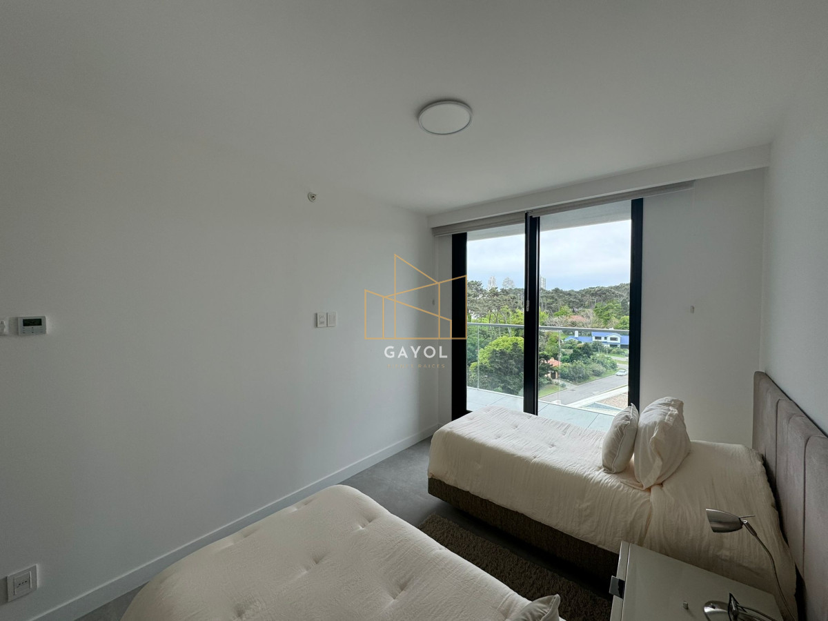 Apartamento ID.484 - Mansa frente al mar parada 18 calidad premium