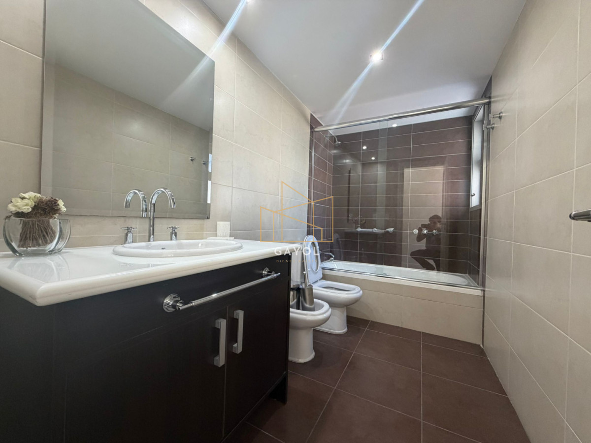 Apartamento ID.1310 - Apartamento en venta de 4 dormitorios en Punta del este , Imperiale 