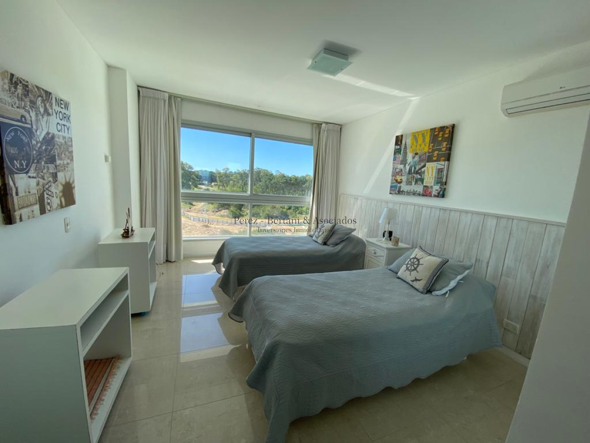 Apartamento ID.812 - Alta gama en playa brava 