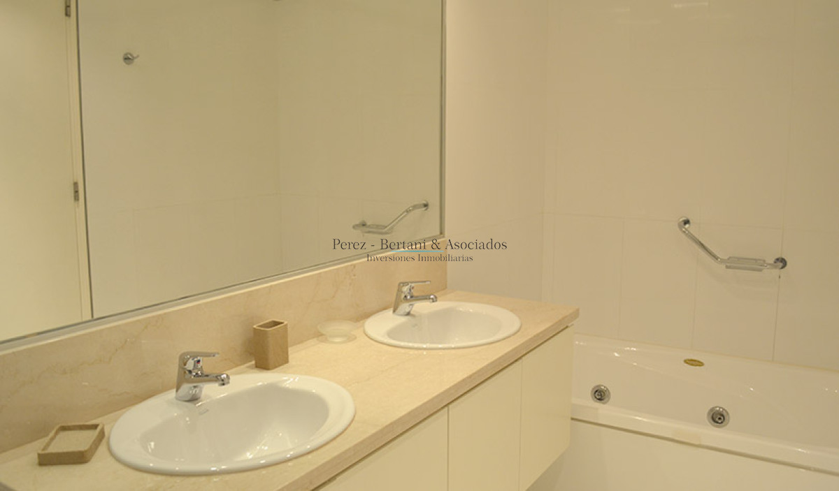 Apartamento ID.812 - Alta gama en playa brava 