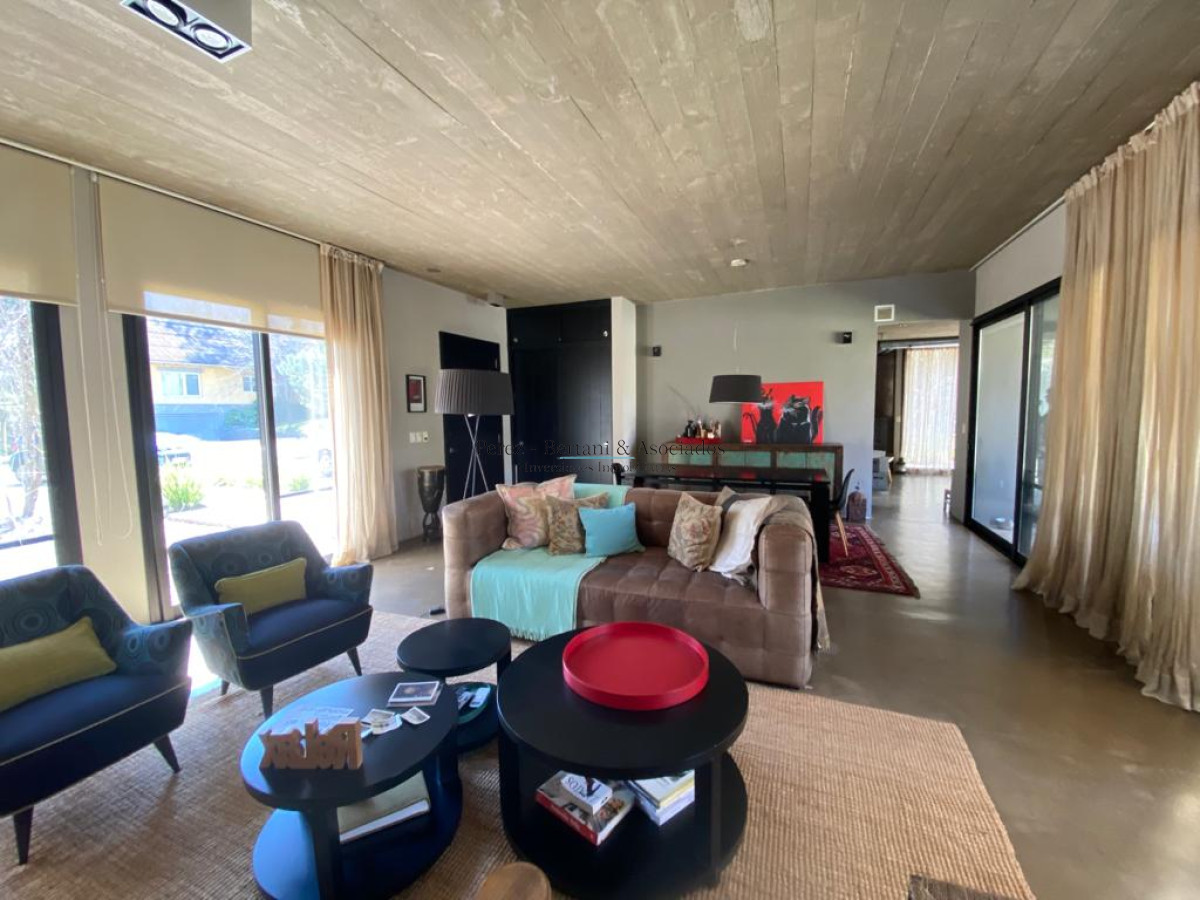 Casa ID.955 - Confortable casa en Barrio Privado