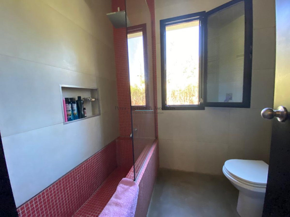 Casa ID.955 - Confortable casa en Barrio Privado