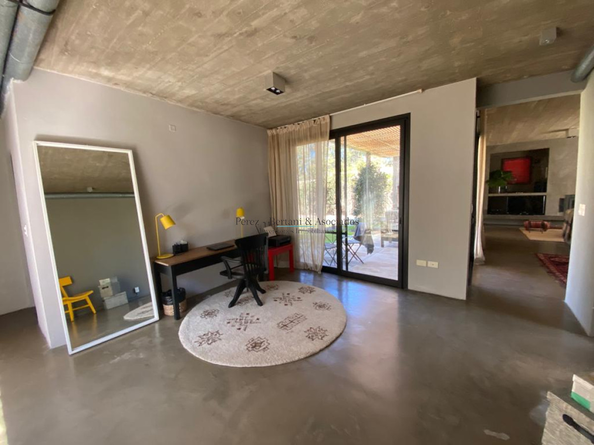 Casa ID.955 - Confortable casa en Barrio Privado