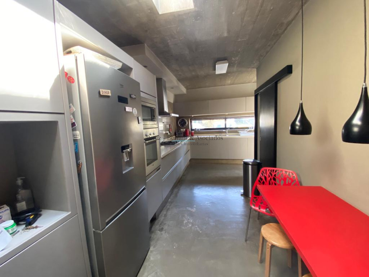 Casa ID.955 - Confortable casa en Barrio Privado