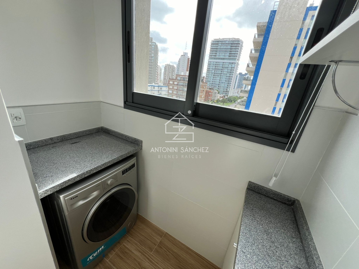 Apartamento ID.3105 - Apartamento en Venta de 2 dormitorios en Punta del este , Playa Brava , Siglo Sol 