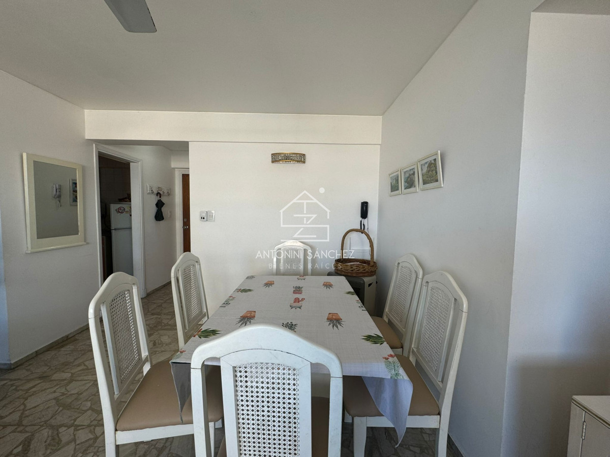 Apartamento ID.2049 - Piso alto con vista al puerto