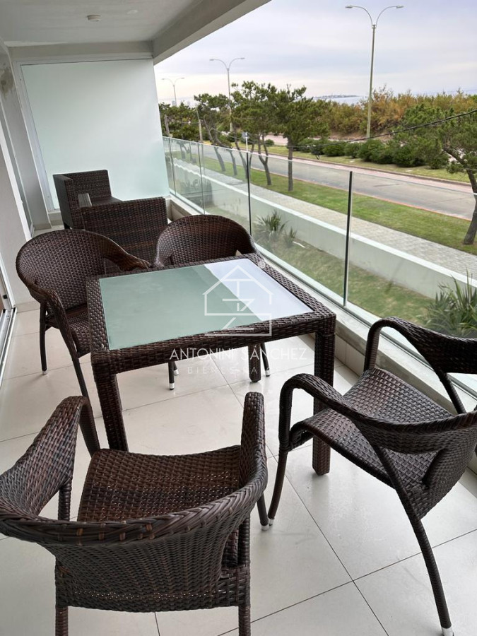 Apartamento ID.1379 - Mansa frente al mar 