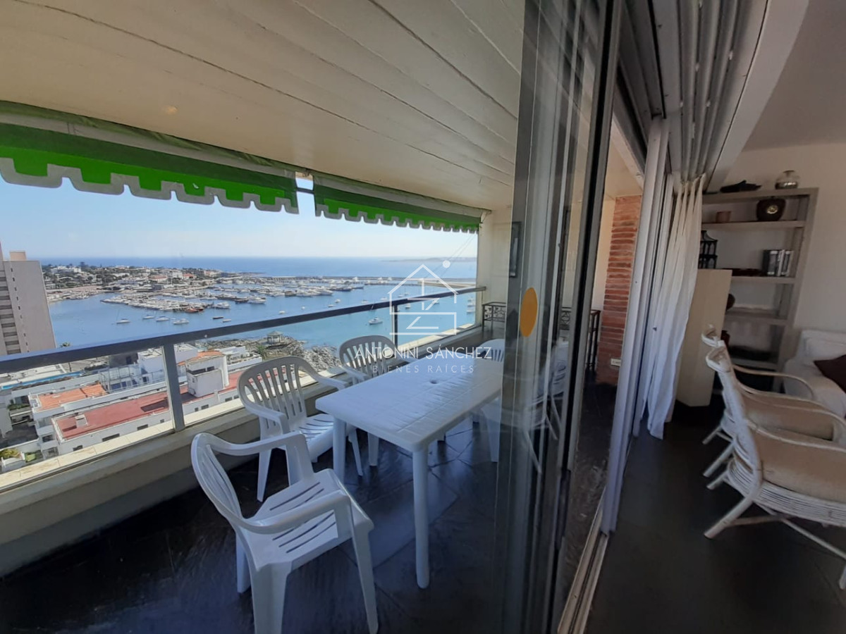 Apartamento ID.1941 - Espectacular vista al puerto 