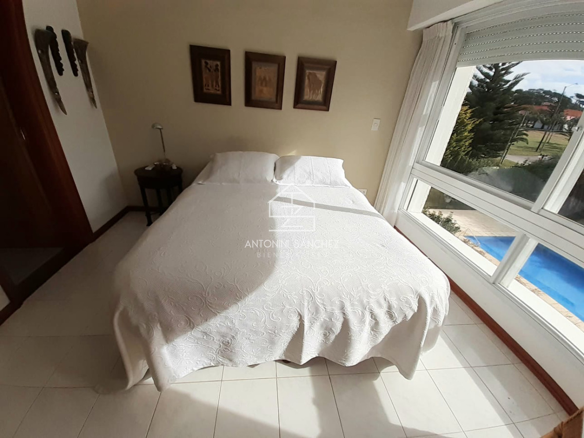 Apartamento ID.1278 - Sobre rambla, categoría y comodidad.