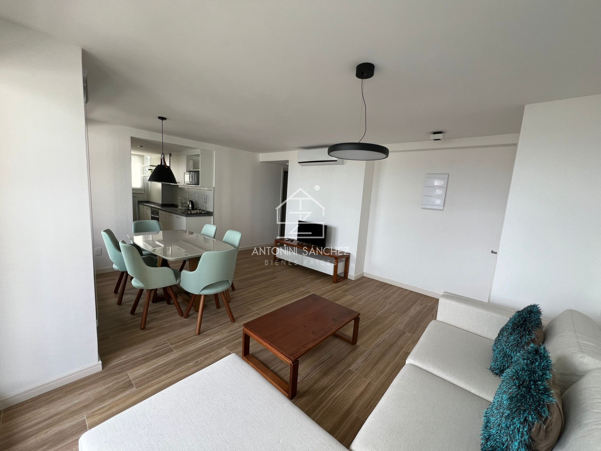 Apartamento ID.3105 - Apartamento en Venta de 2 dormitorios en Punta del este , Playa Brava , Siglo Sol 