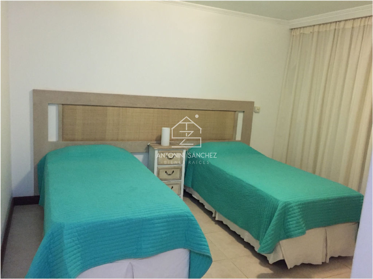 Apartamento ID.1280 - Brava, 3 dormitorios y dependencia