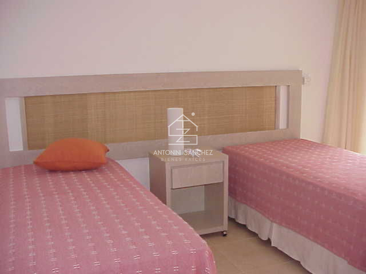 Apartamento ID.1280 - Brava, 3 dormitorios y dependencia
