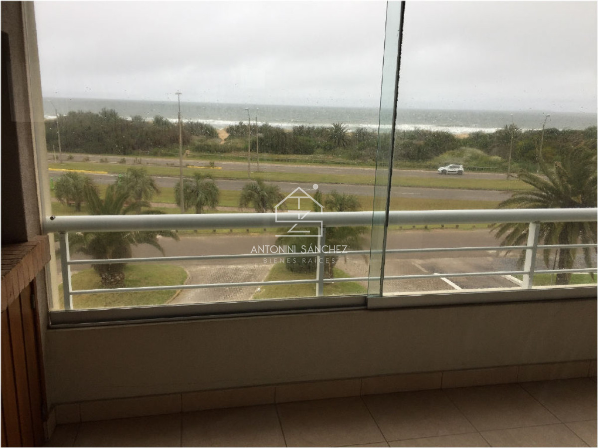 Apartamento ID.1280 - Brava, 3 dormitorios y dependencia