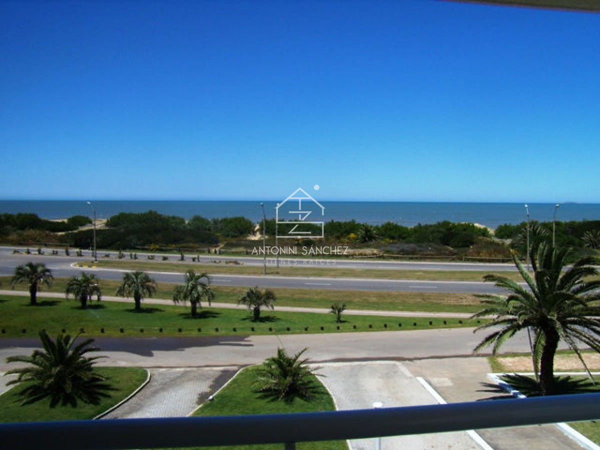Apartamento ID.1280 - Brava, 3 dormitorios y dependencia