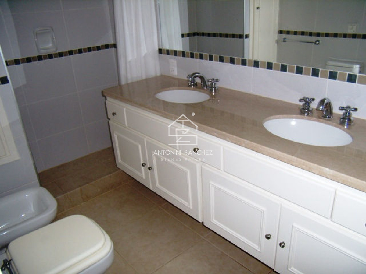 Apartamento ID.1280 - Brava, 3 dormitorios y dependencia