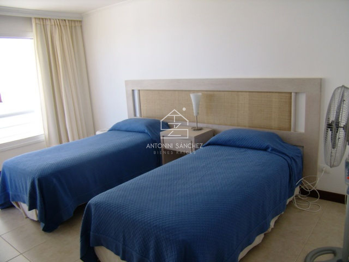 Apartamento ID.1280 - Brava, 3 dormitorios y dependencia