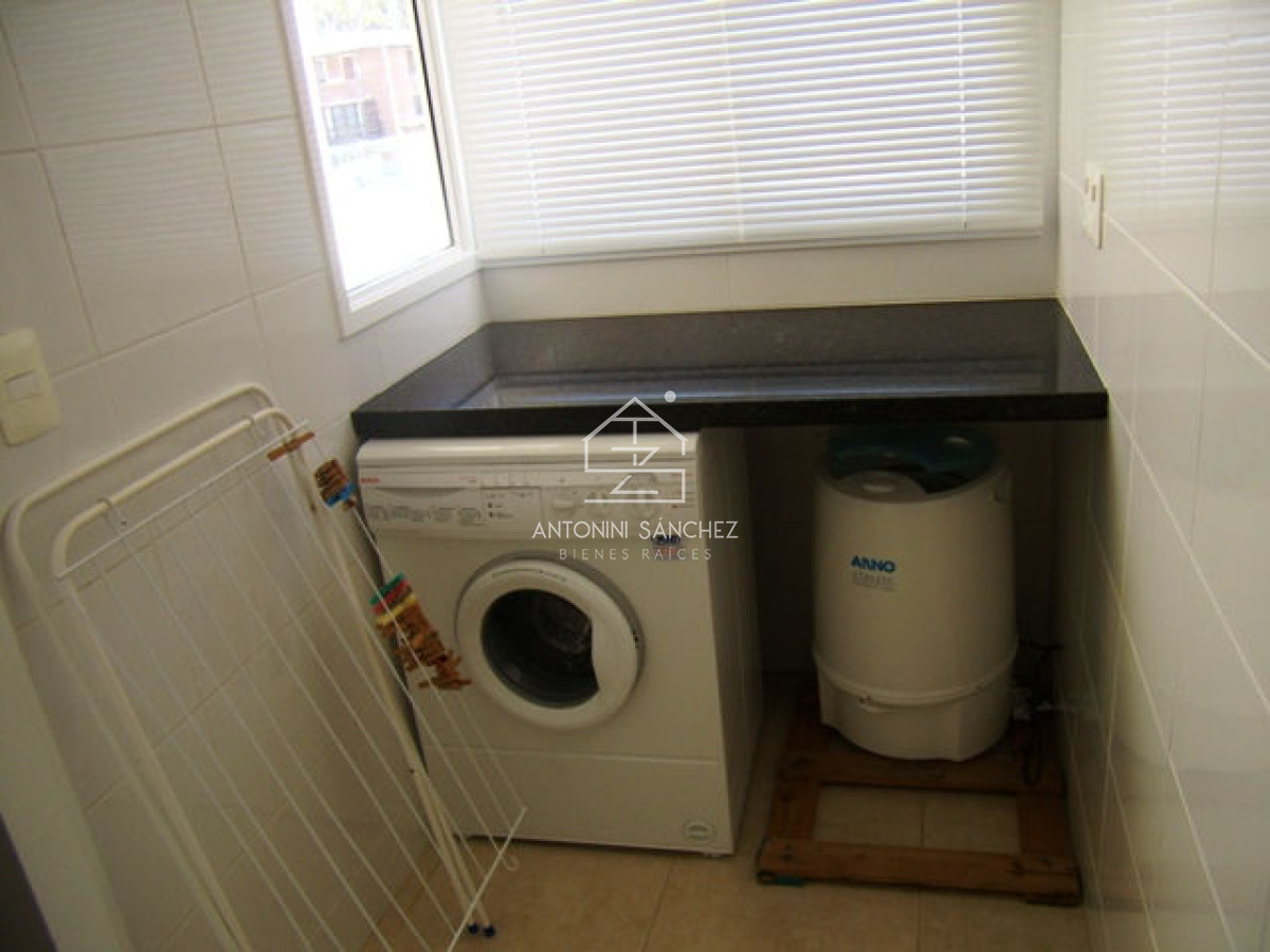 Apartamento ID.1280 - Brava, 3 dormitorios y dependencia