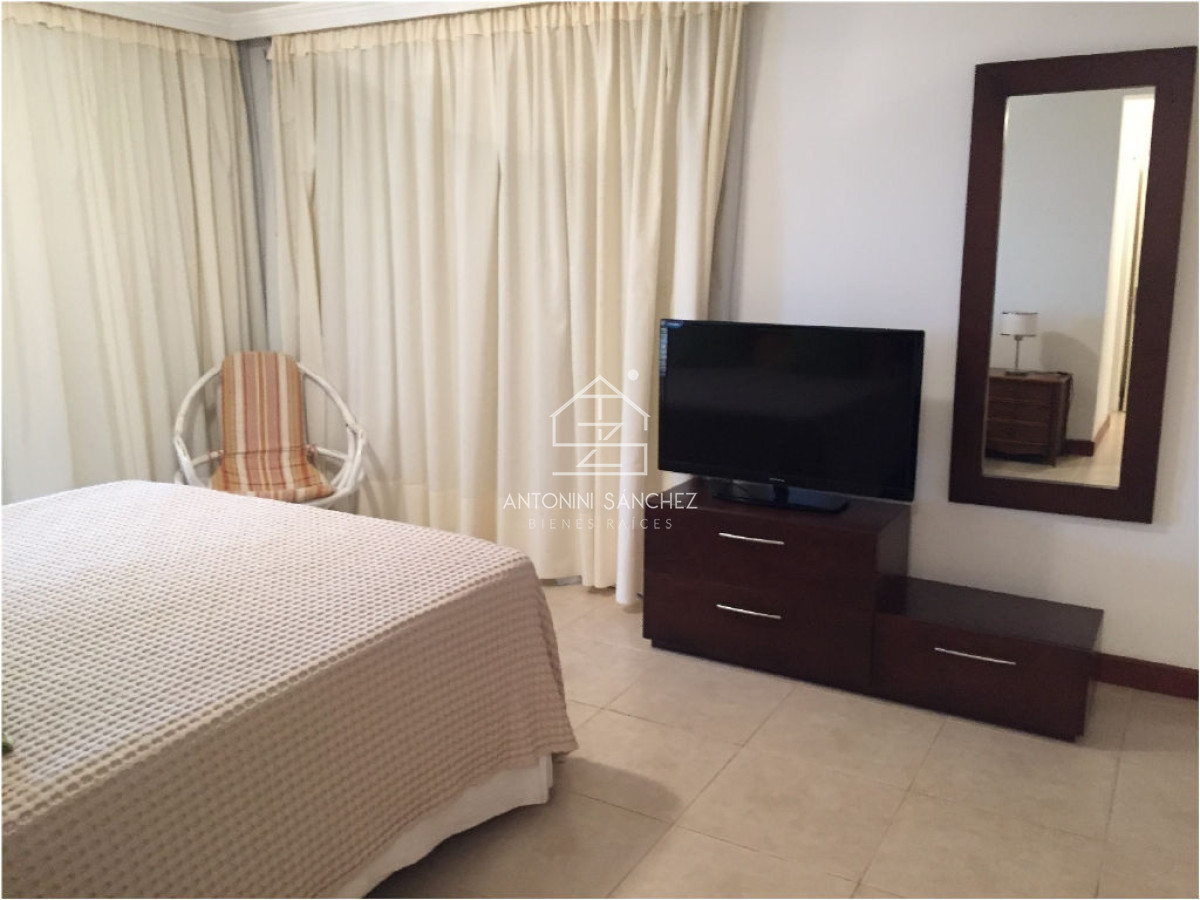 Apartamento ID.1280 - Brava, 3 dormitorios y dependencia