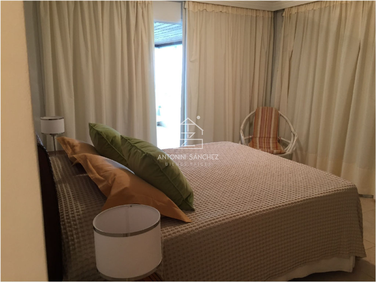 Apartamento ID.1280 - Brava, 3 dormitorios y dependencia