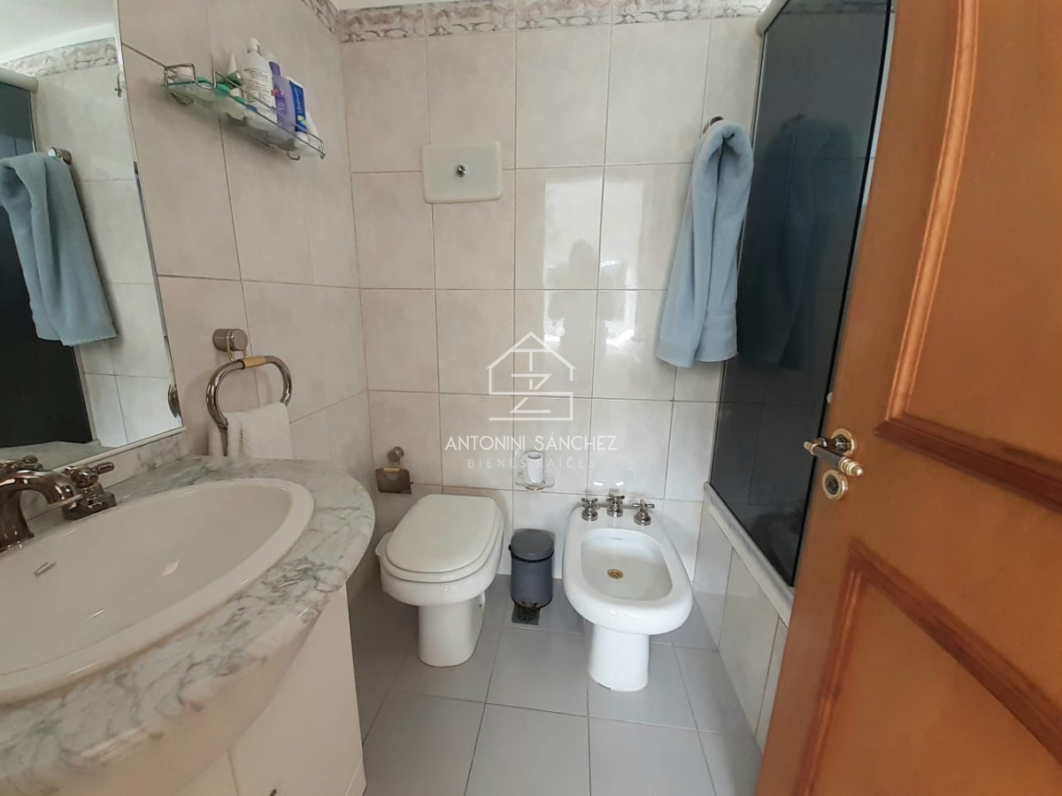Apartamento ID.1278 - Sobre rambla, categoría y comodidad.