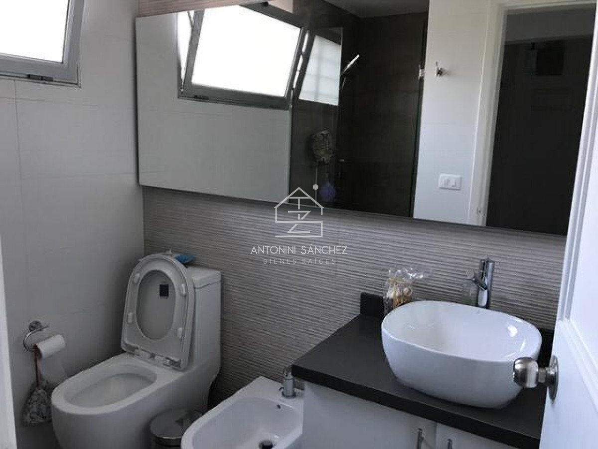 Casa ID.1158 - Mansa a metros del mar