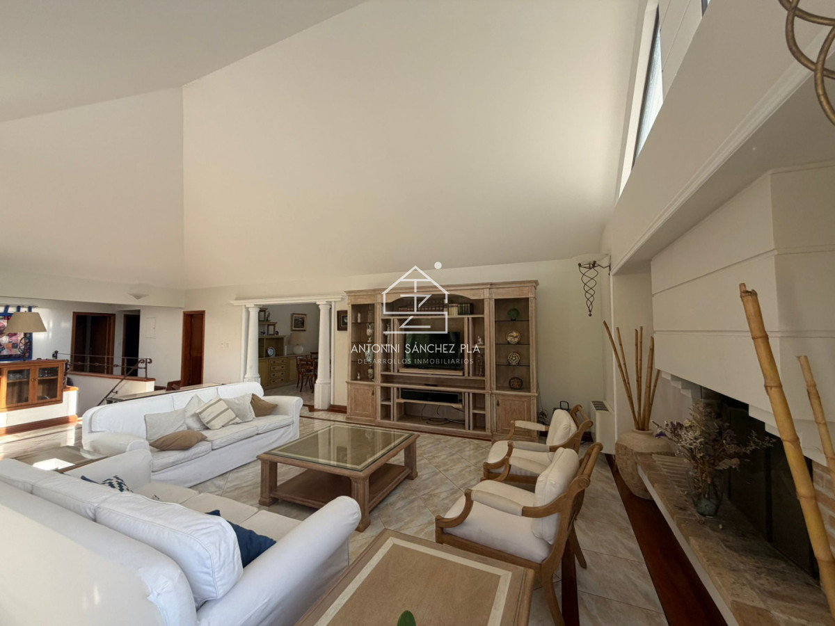 Casa ID.4048 - Casa en Alquiler anual Punta del este 3 dormitorios San Rafael , Parrillero , Piscina 