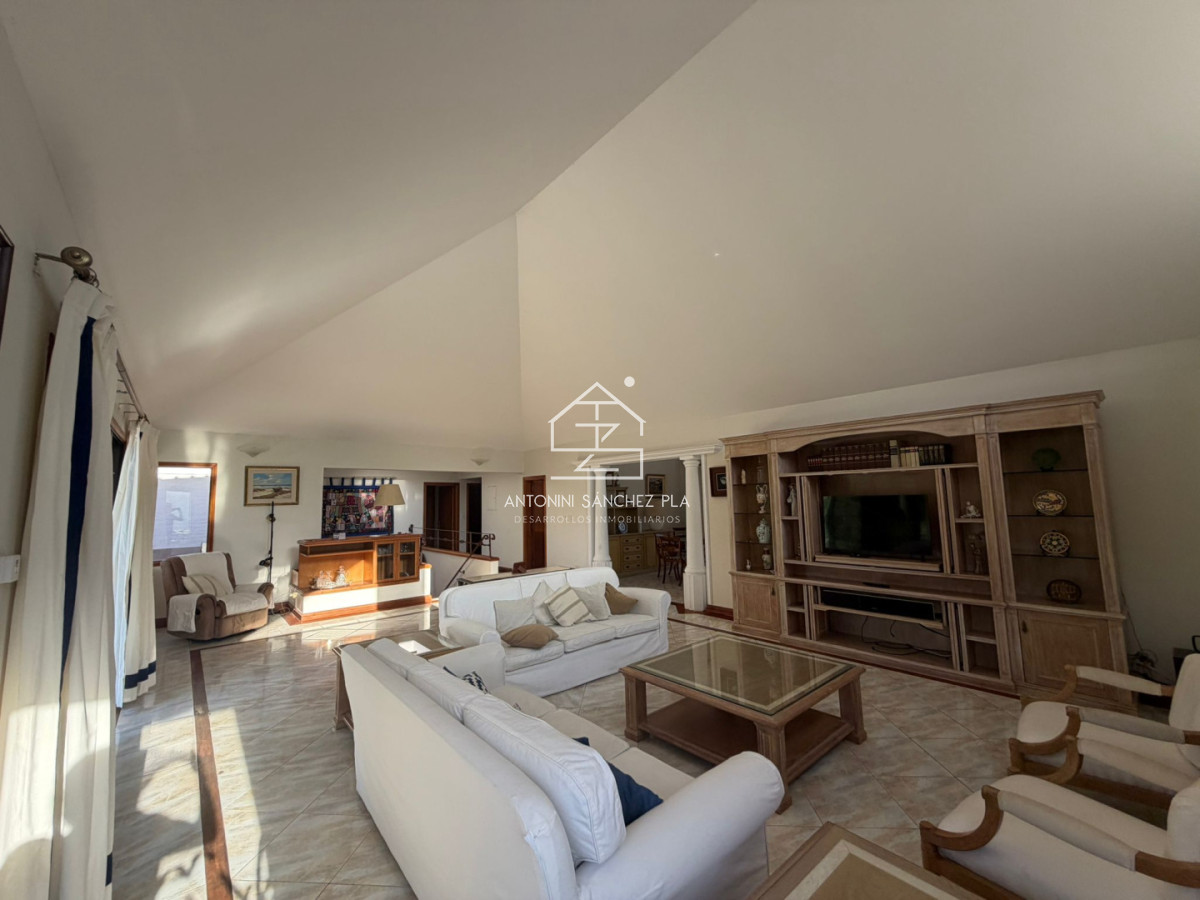 Casa ID.4048 - Casa en Alquiler anual Punta del este 3 dormitorios San Rafael , Parrillero , Piscina 