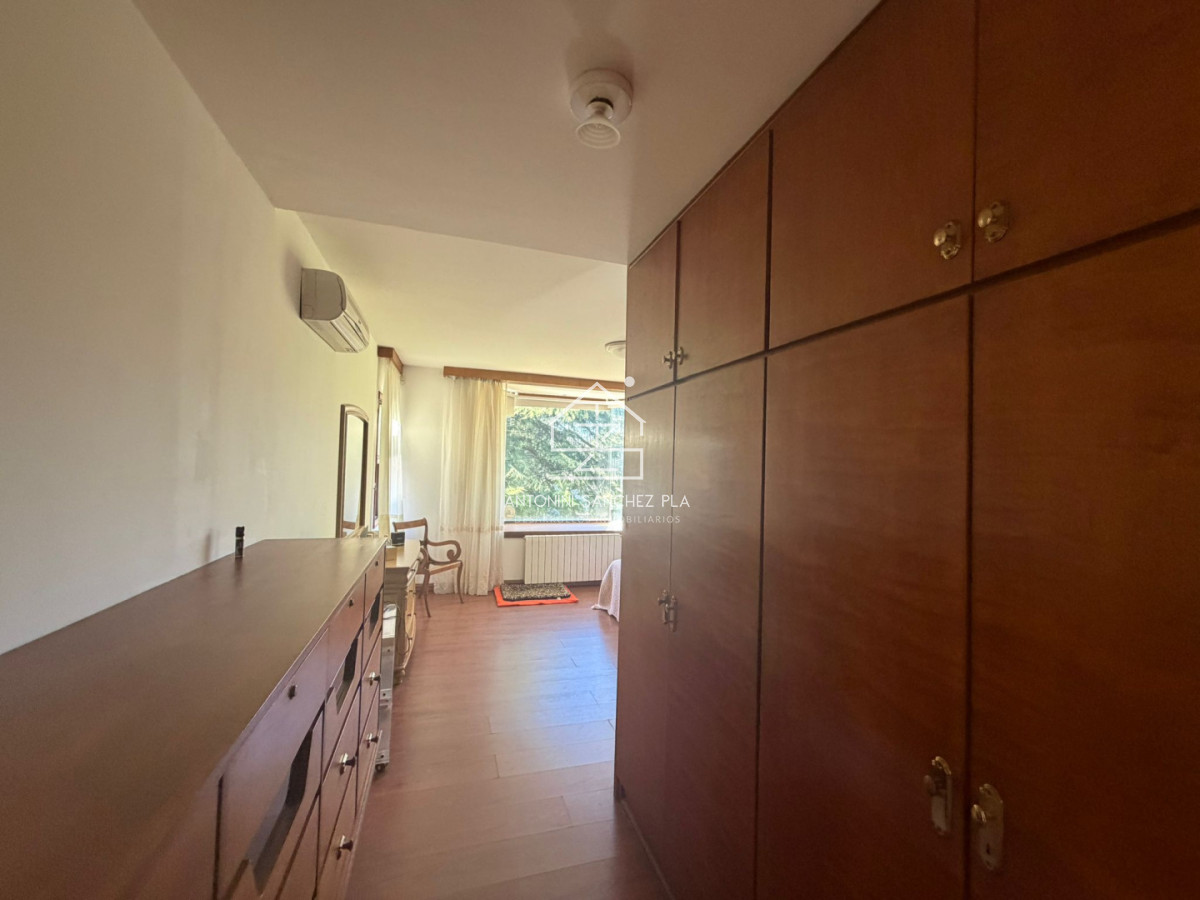 Casa ID.4048 - Casa en Alquiler anual Punta del este 3 dormitorios San Rafael , Parrillero , Piscina 