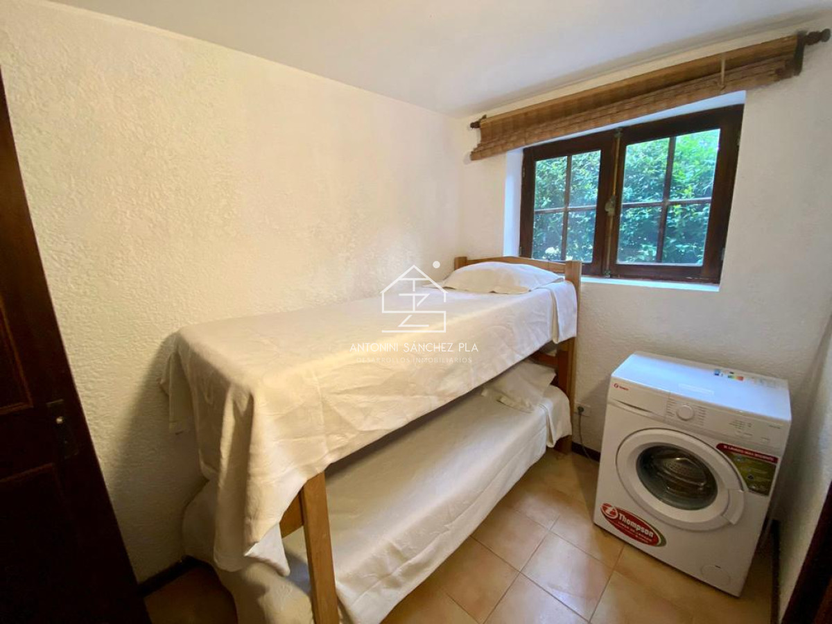 Casa ID.3969 - Casa en Venta de 5 dormitorios en Punta del este , Lugano , Playa brava 