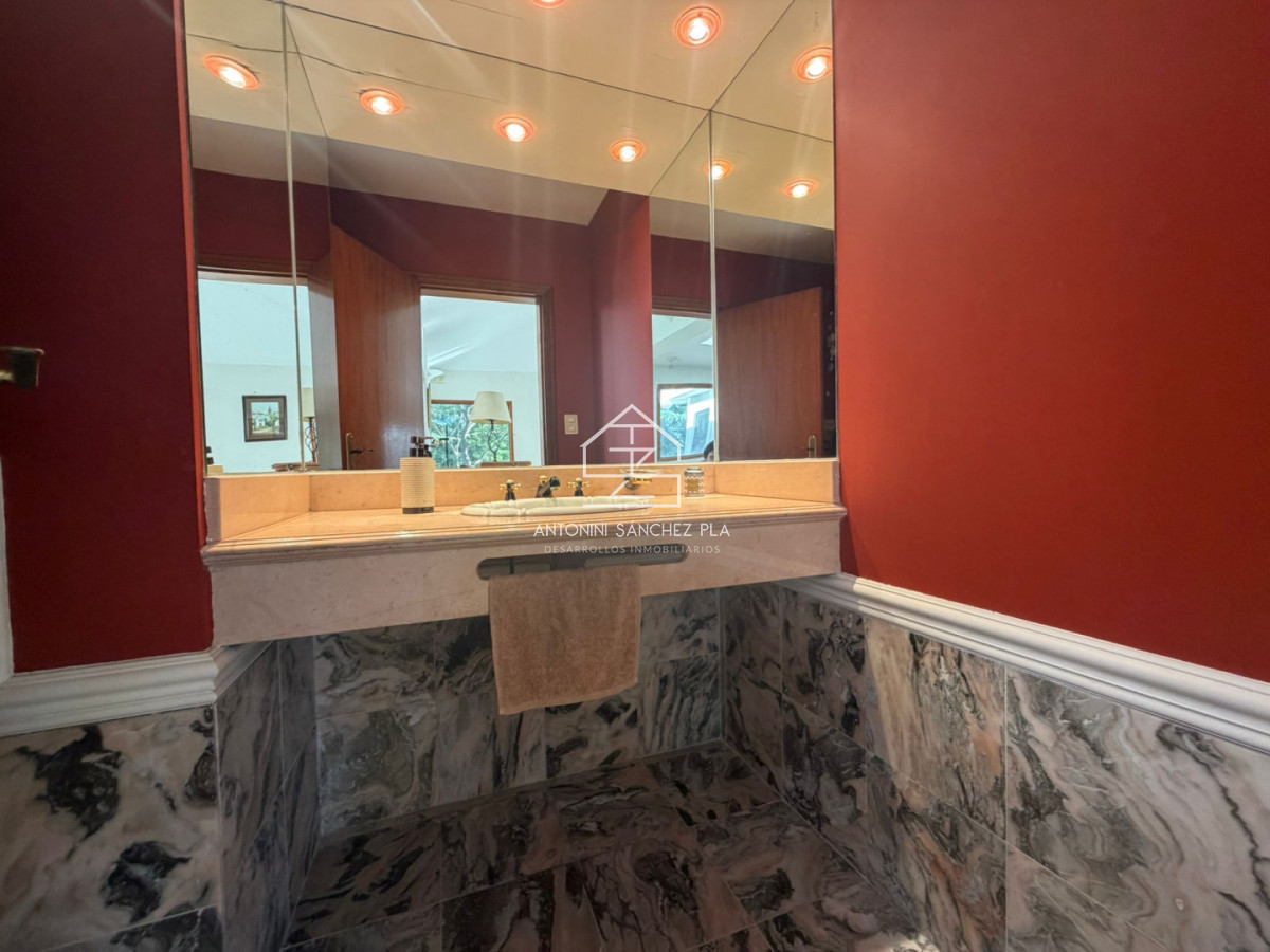 Casa ID.4048 - Casa en Alquiler anual Punta del este 3 dormitorios San Rafael , Parrillero , Piscina 