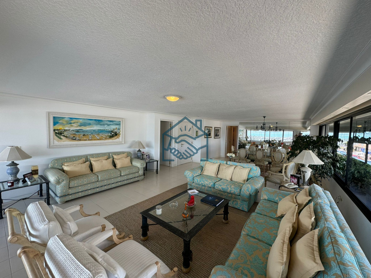 Apartamento ID.1122/Frente-al-puerto-soñada-vista - Frente al puerto soñada vista