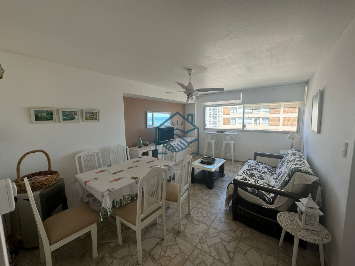 Apartamento ID.1283/Piso-alto-con-vista-al-puerto - Piso alto con vista al puerto