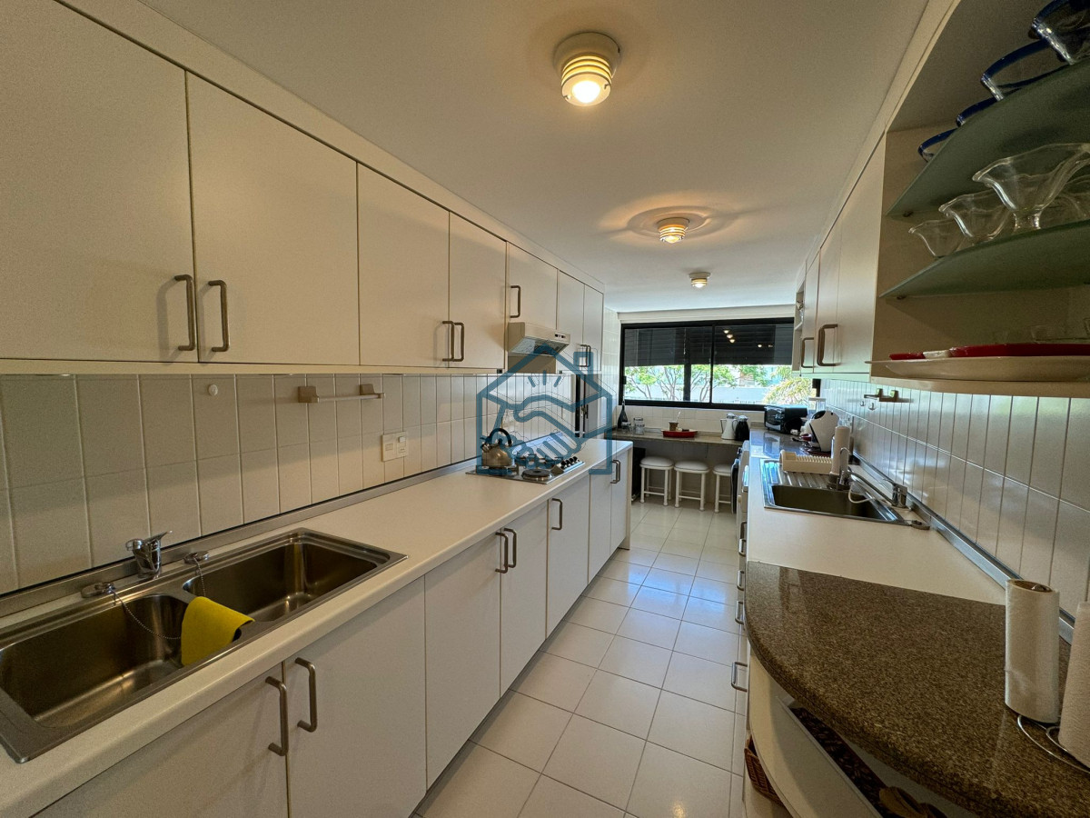 Apartamento ID.1122/Frente-al-puerto-soñada-vista - Frente al puerto soñada vista