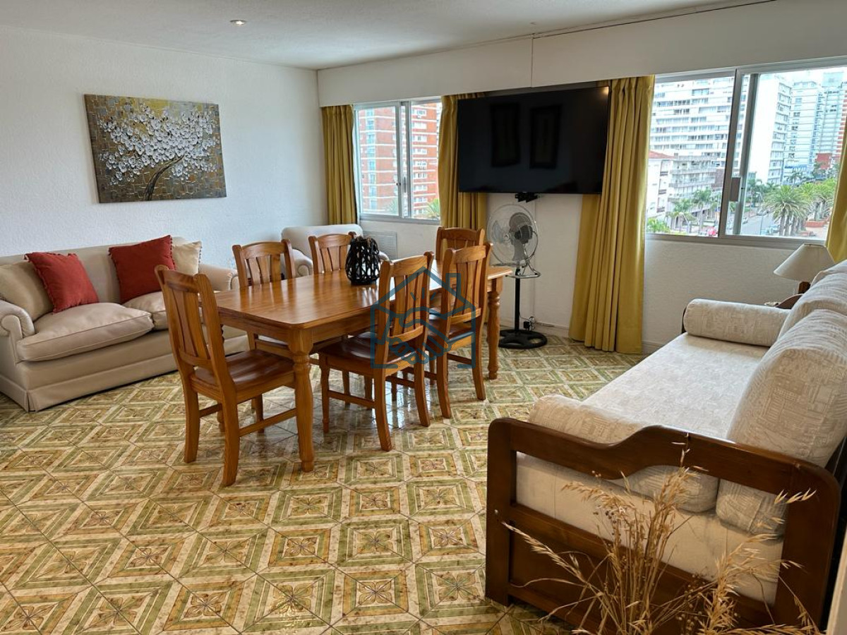 Apartamento ID.1279/Peninsula--con-servicio-de-mucamas - Peninsula  con servicio de mucamas