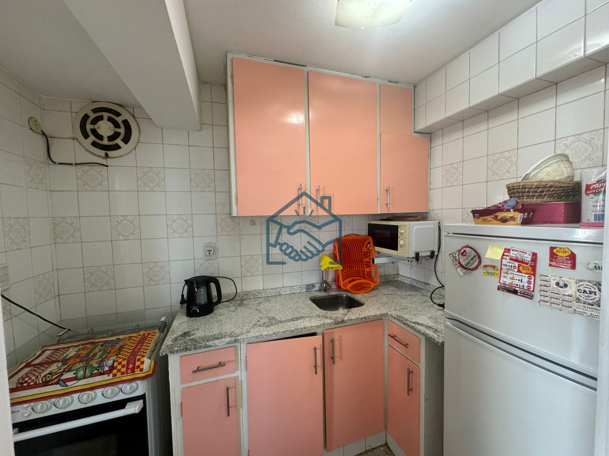 Apartamento ID.1283/Piso-alto-con-vista-al-puerto - Piso alto con vista al puerto