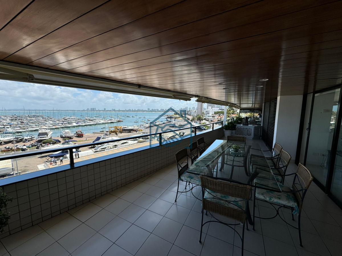 Apartamento ID.1122/Frente-al-puerto-soñada-vista - Frente al puerto soñada vista