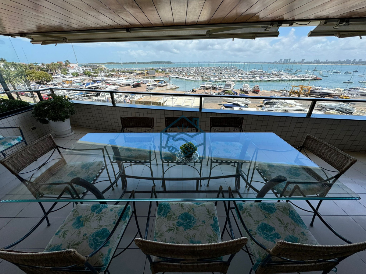 Apartamento ID.1122/Frente-al-puerto-soñada-vista - Frente al puerto soñada vista