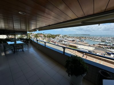 Apartamento ID.1122/Frente-al-puerto-soñada-vista - Frente al puerto soñada vista
