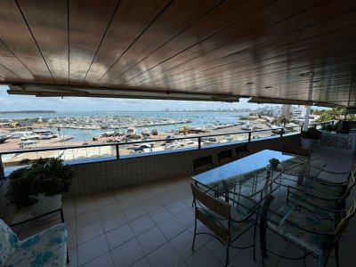 Apartamento ID.1122/Frente-al-puerto-soñada-vista - Frente al puerto soñada vista