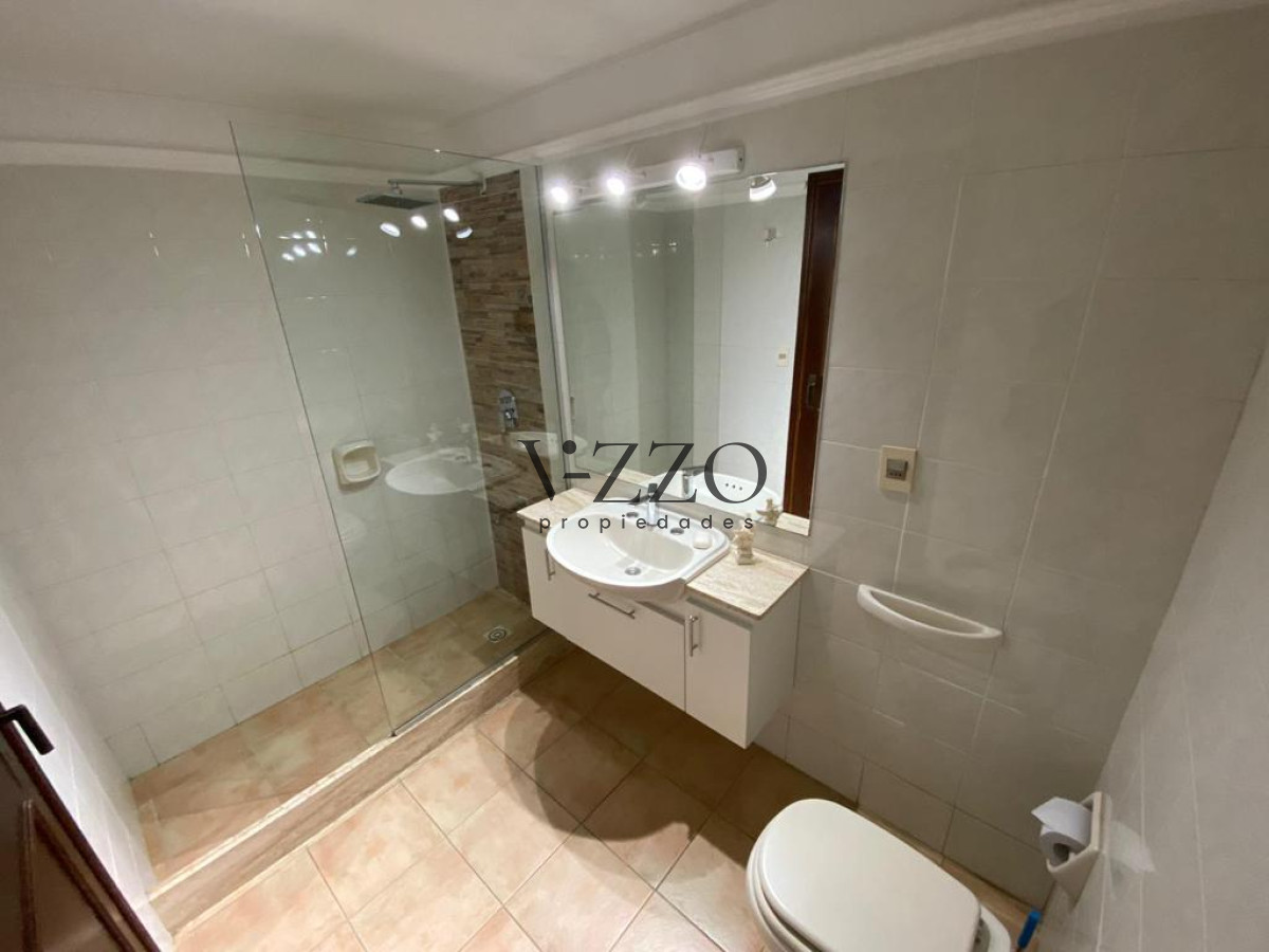 Casa ID.560/ESPECTACULAR-CASA-EN-LUGANO-5-DORMITORIOS-4-BAÑOS- - ESPECTACULAR CASA EN LUGANO 5 DORMITORIOS 4 BAÑOS 
