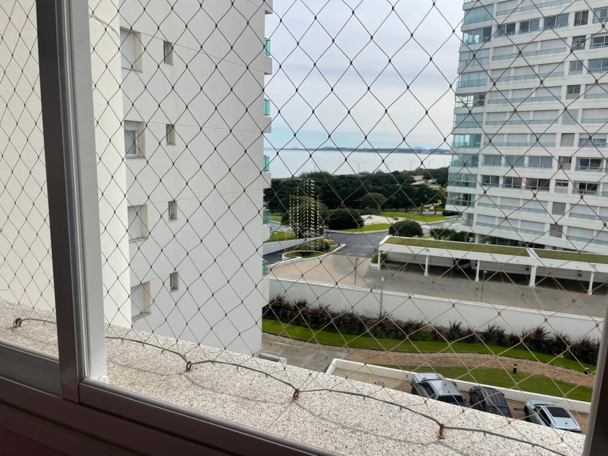 Apartamento ID.544 - Apartamento en venta frente al mar en Punta del Este playa mansa