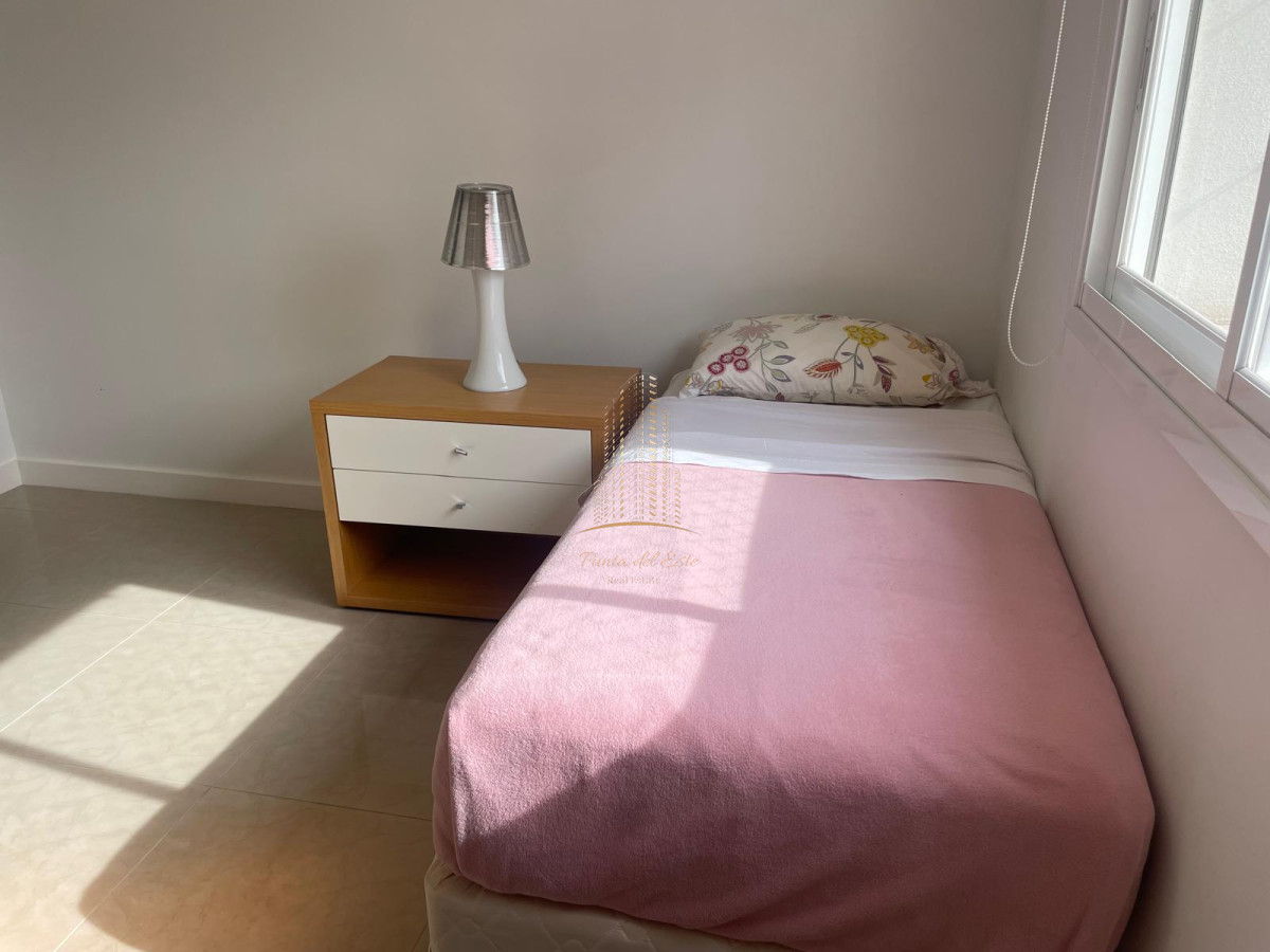 Apartamento ID.544 - Apartamento en venta frente al mar en Punta del Este playa mansa